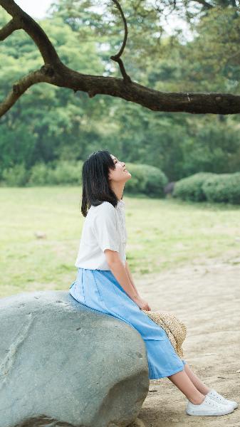 各种姿势玩小处雌女TXT视频