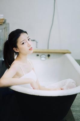 美丽小蜜桃